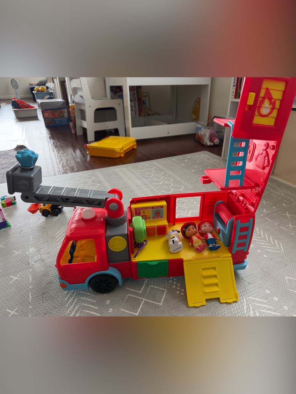 CoComelon Transforming Fire Truck